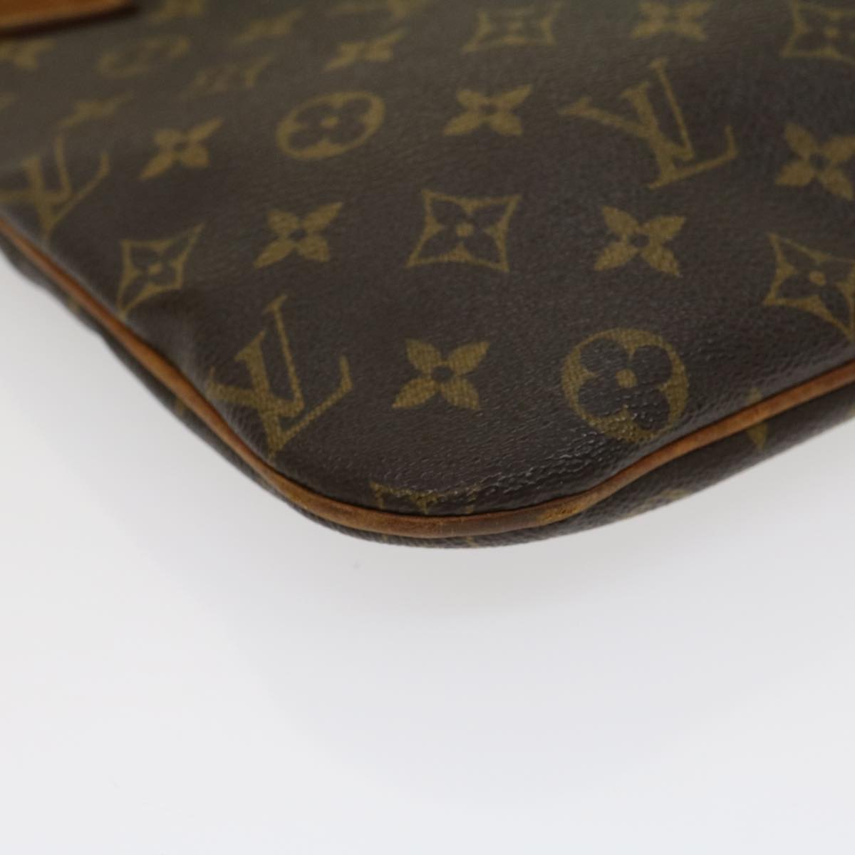 LOUIS VUITTON Monnogram Pochette Bosphore Shoulder Bag M40044 LV bs1426