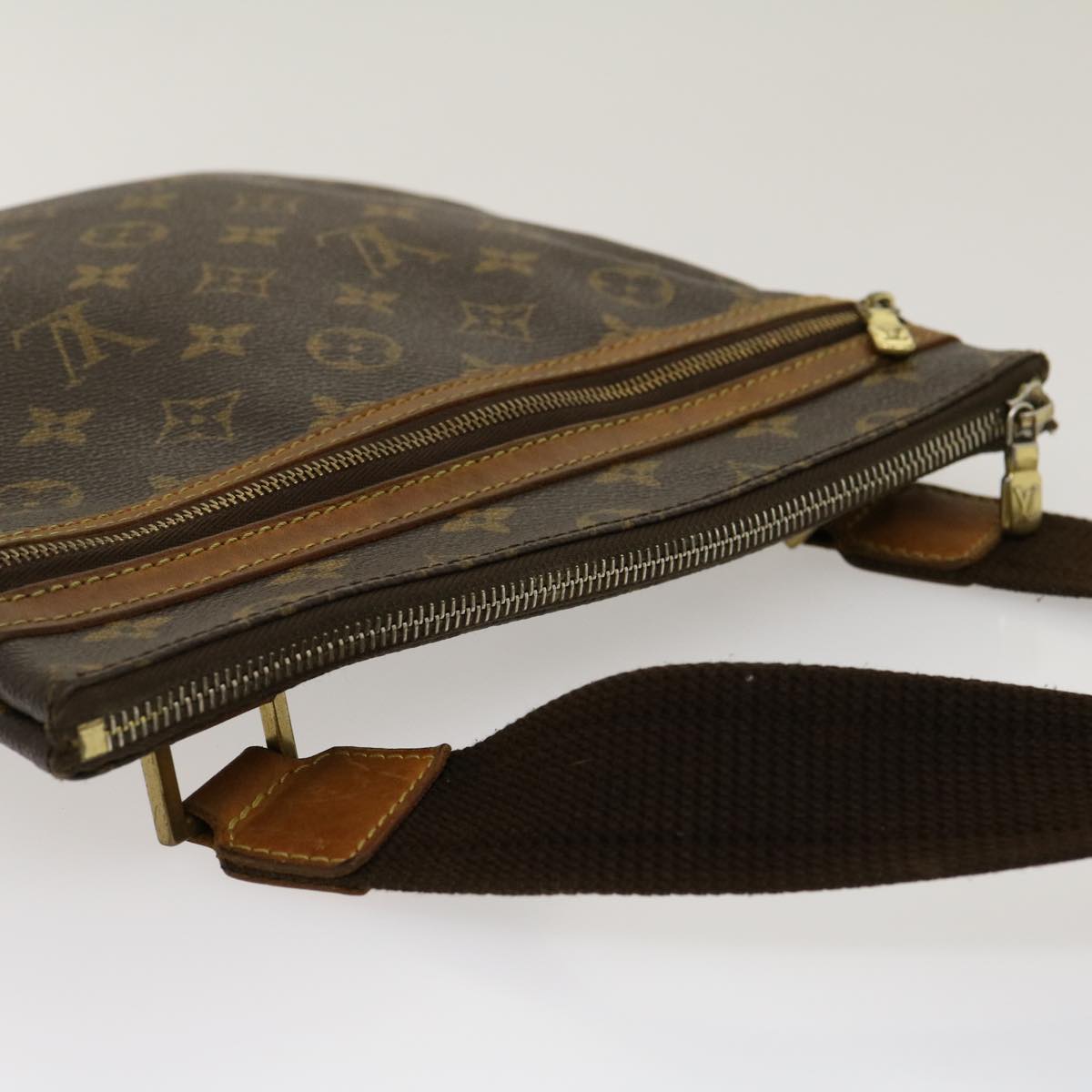 LOUIS VUITTON Monnogram Pochette Bosphore Shoulder Bag M40044 LV bs1426