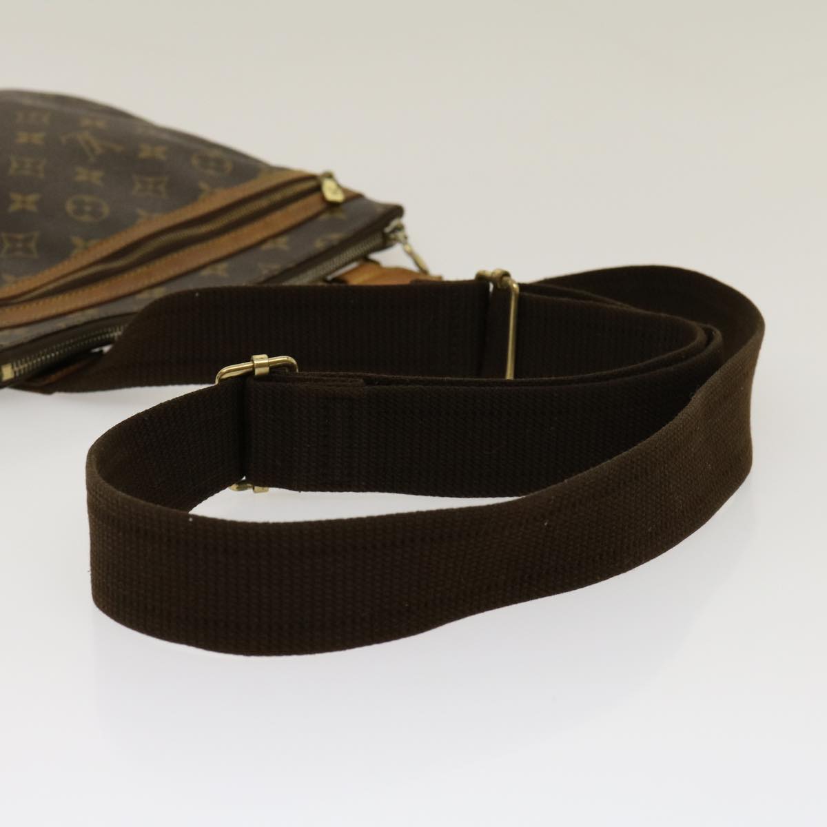 LOUIS VUITTON Monnogram Pochette Bosphore Shoulder Bag M40044 LV bs1426