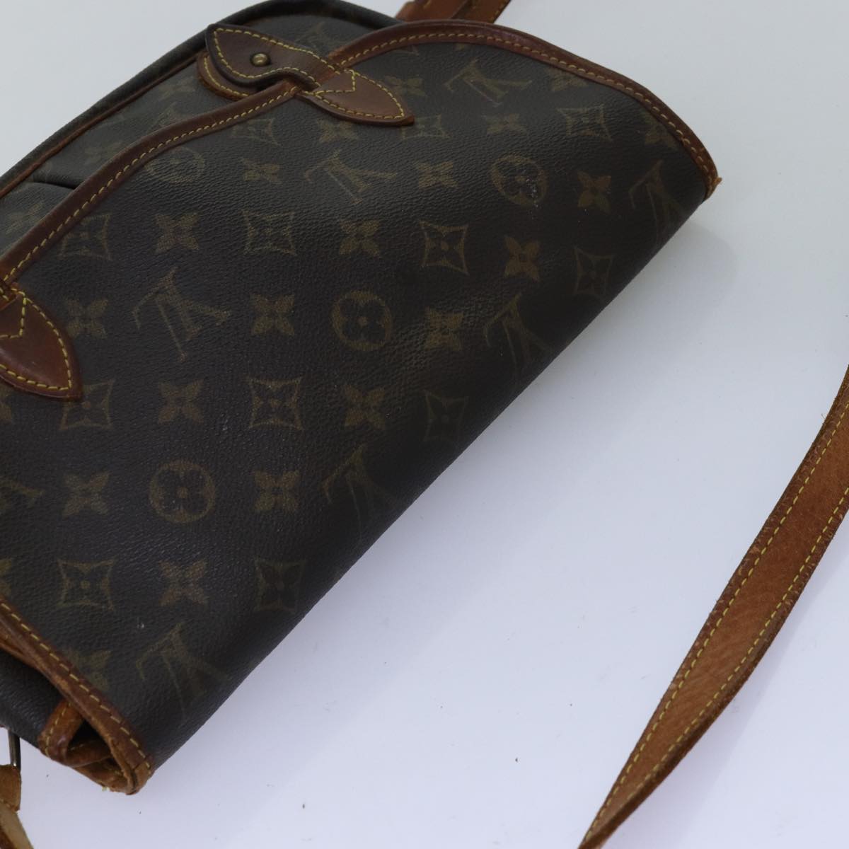 LOUIS VUITTON Monogram Gibeciere MM Shoulder Bag M42247 LV bs14301