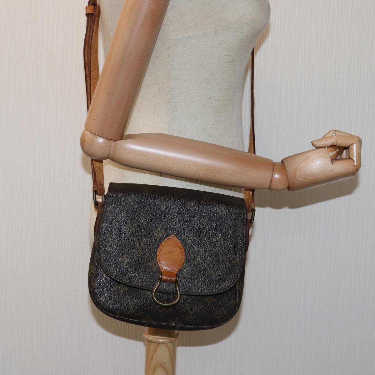 LOUIS VUITTON Monogram Saint Cloud MM Shoulder Bag M51243 LV bs14302