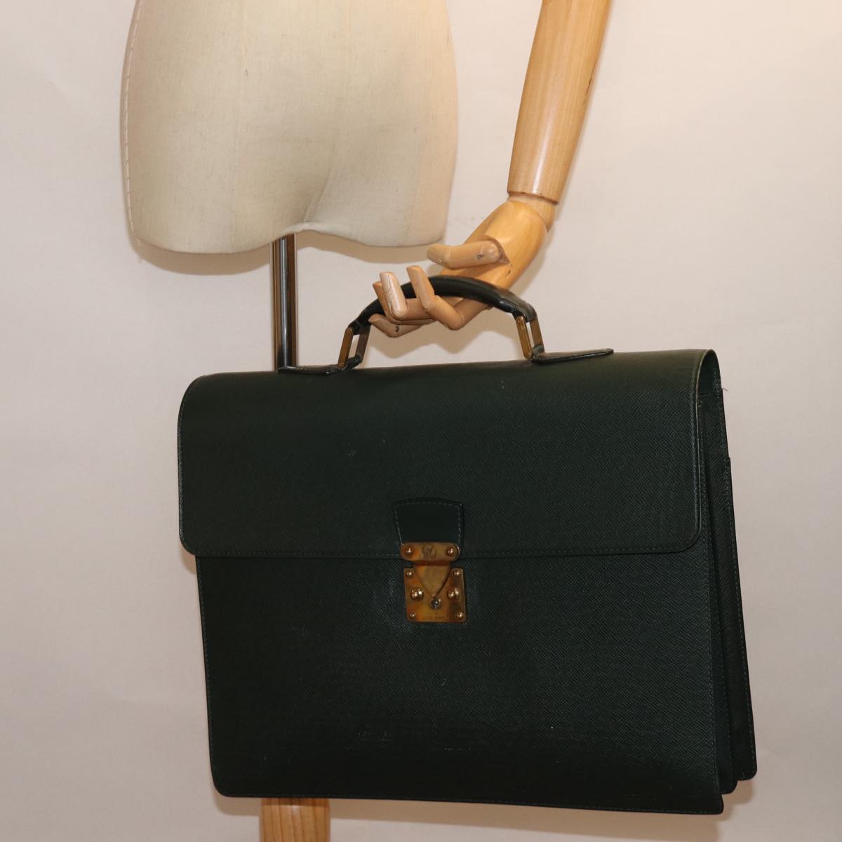 LOUIS VUITTON Taiga Serviette Moskova Business Bag Epicea M30034 LV bs14352