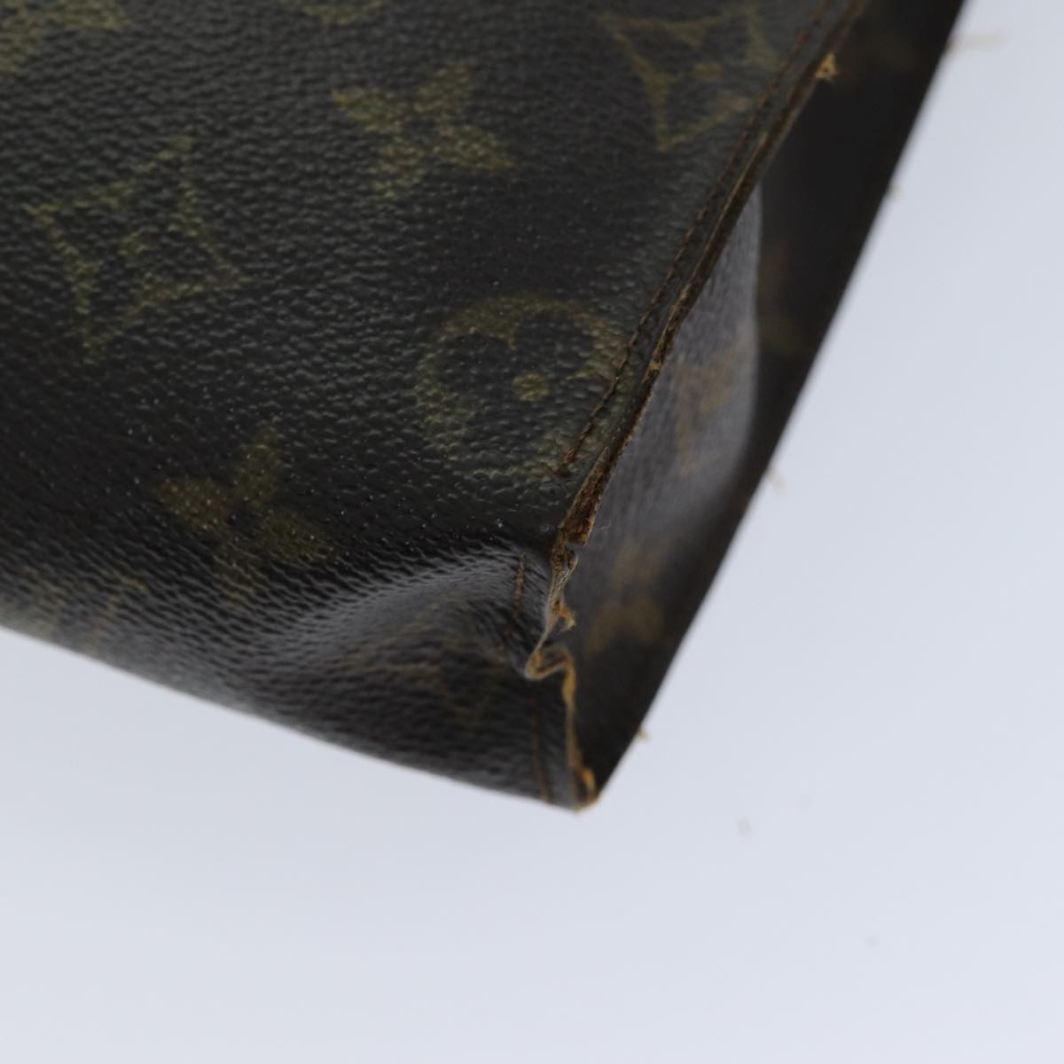 LOUIS VUITTON Monogram Poche Toilette 26 Pouch M47542 LV bs14591
