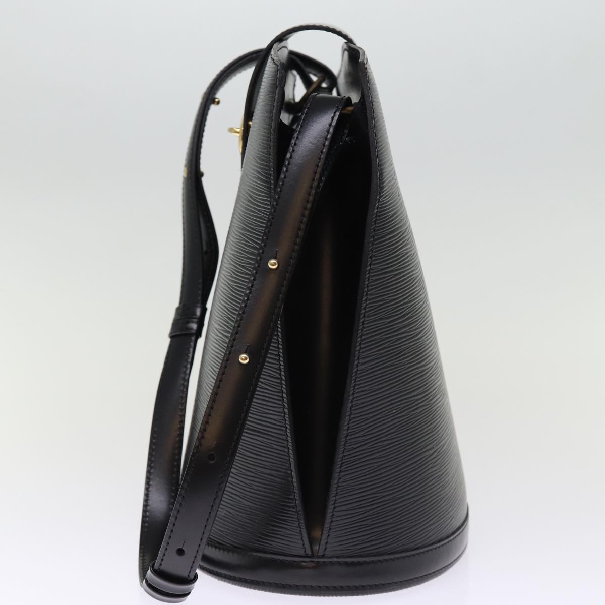 LOUIS VUITTON Epi Cluny Shoulder Bag Black M52252 LV bs14658