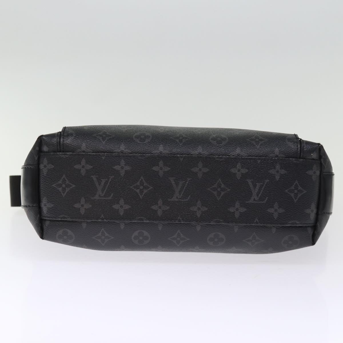 LOUIS VUITTON Monogram Eclipse Odyssey Messenger MM Bag M44224 LV bs14669