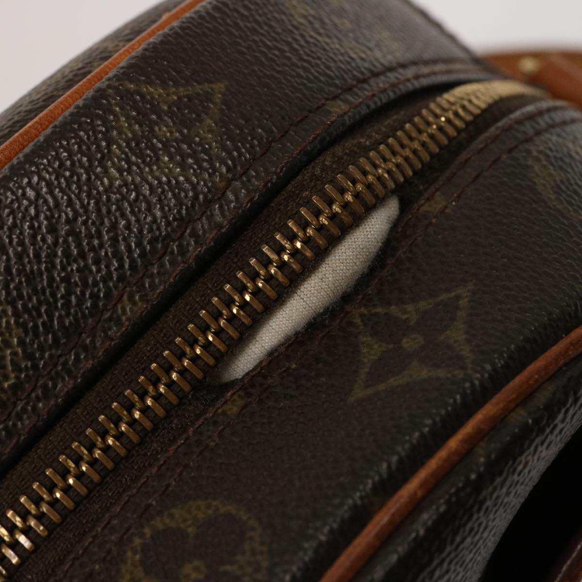 LOUIS VUITTON Monogram Blois Shoulder Bag M51221 LV bs14814
