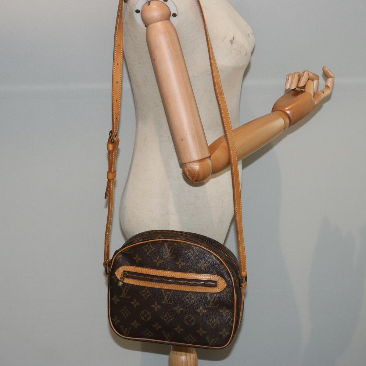 LOUIS VUITTON Monogram Senlis Shoulder Bag M51222 LV bs14815