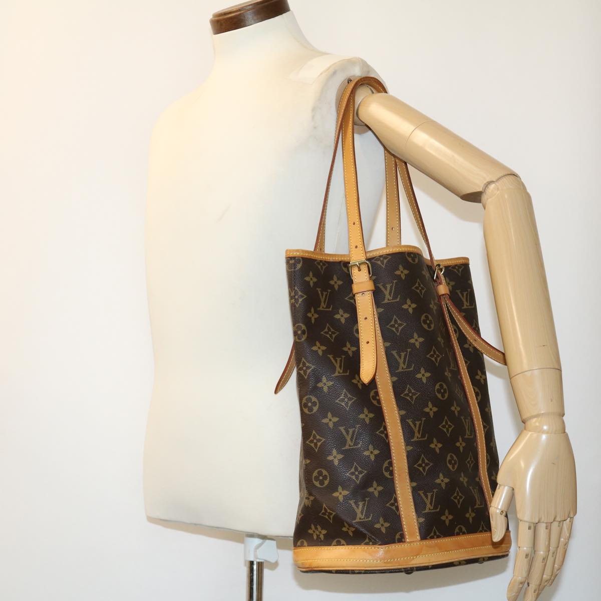LOUIS VUITTON Monogram Bucket GM Shoulder Bag M42236 LV bs1484