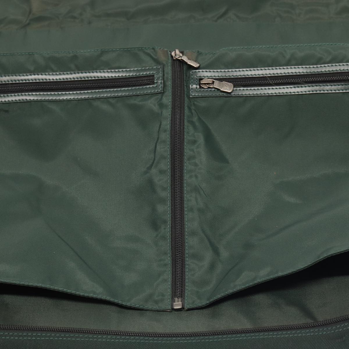 LOUIS VUITTON Taiga Portable Gibbechère Garment Cover Epicea M30694 bs15538