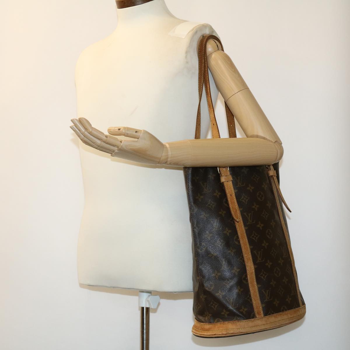 LOUIS VUITTON Monogram Bucket GM Shoulder Bag M42236 LV bs1584