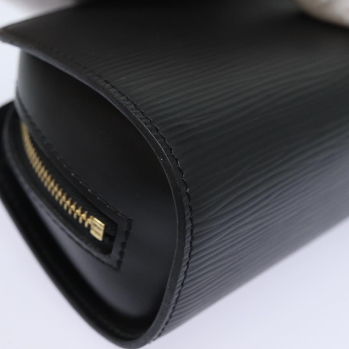 LOUIS VUITTON Epi Dauphine PM Pouch Black M48442 LV bs15910