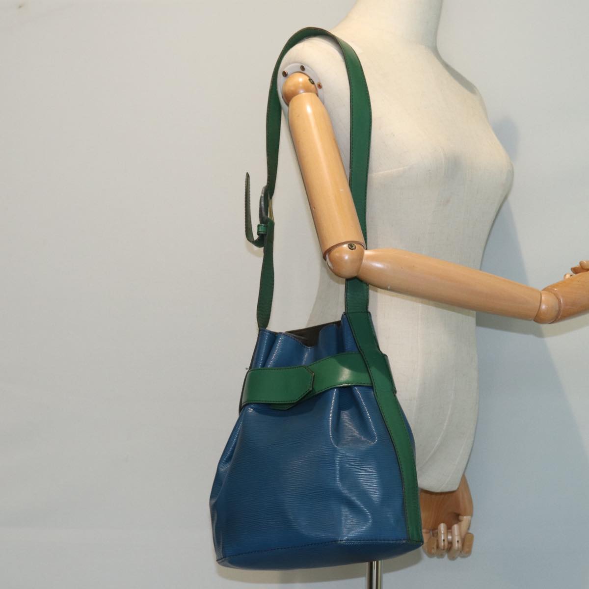 LOUIS VUITTON Epi Sac Depaule PM Shoulder Bag Bicolor Blue Green bs15925