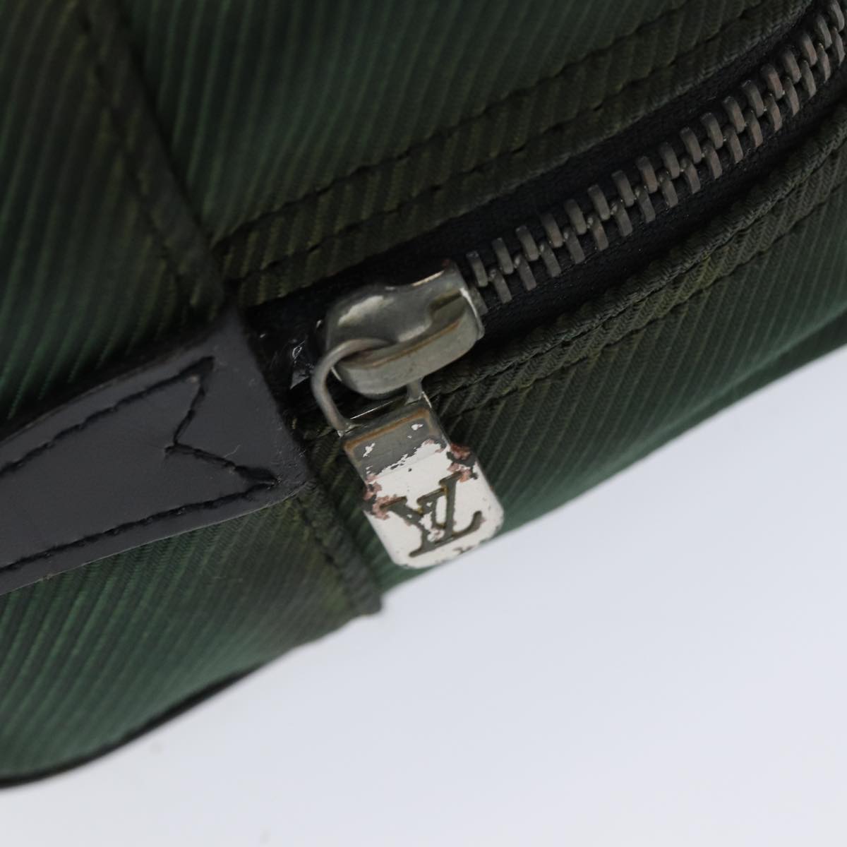 LOUIS VUITTON Taiga Parana Clutch Bag Epicea M30752 LV bs15963