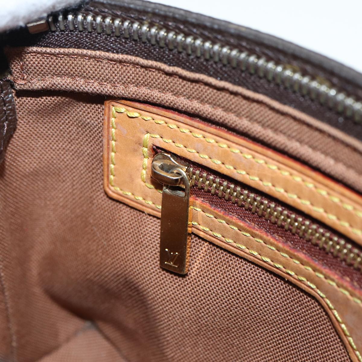LOUIS VUITTON Monogram Trotteur Shoulder Bag M51240 LV bs15983