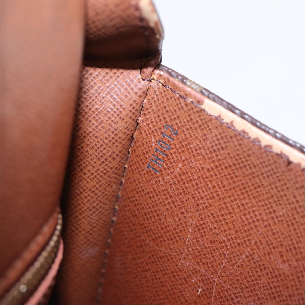 LOUIS VUITTON Monogram Saint Cloud GM Shoulder Bag M51242 LV bs15992