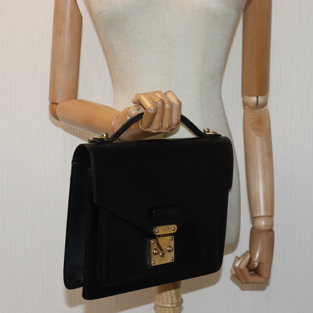 LOUIS VUITTON Epi Monceau 28 Hand Bag Black M52122 LV bs16275