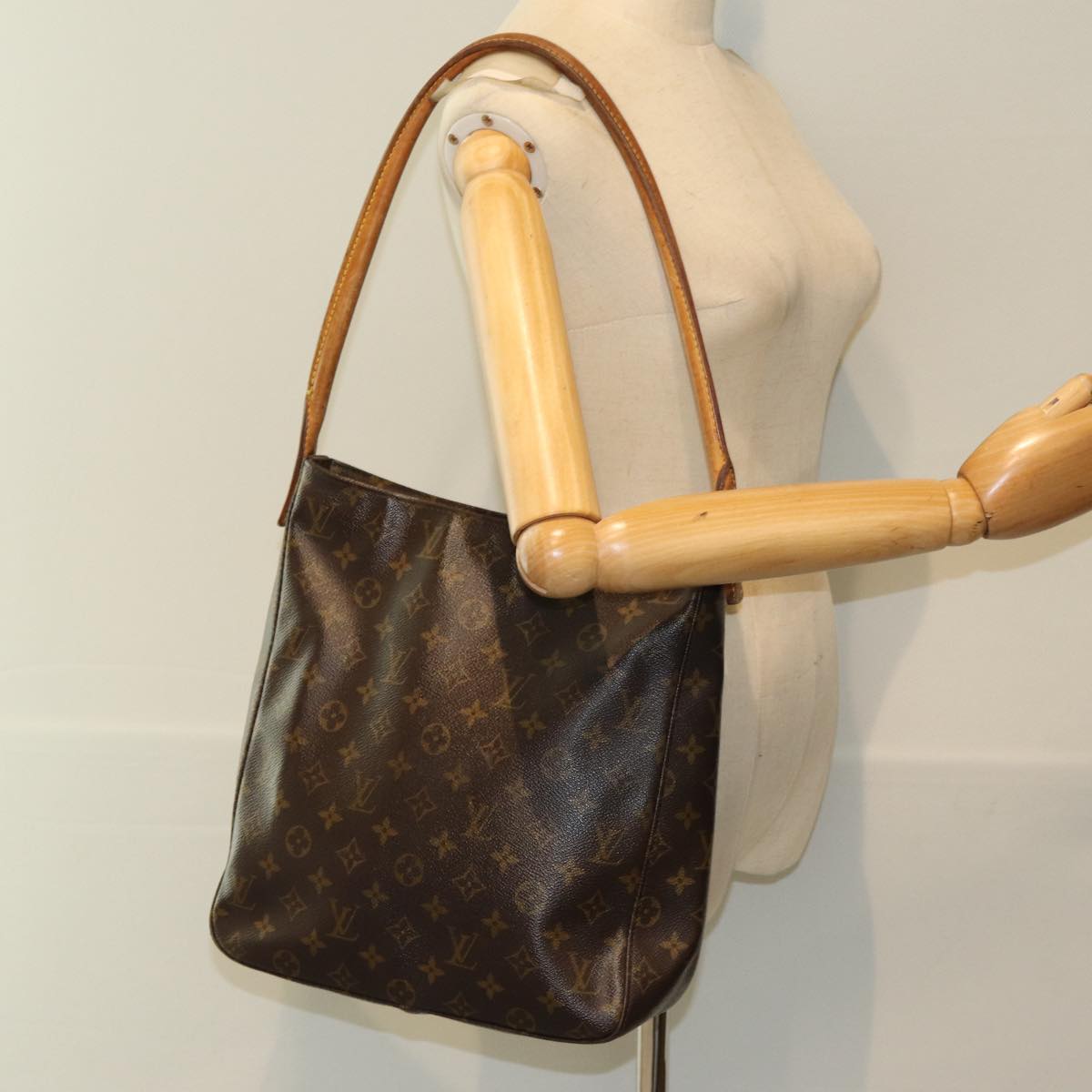 LOUIS VUITTON Monogram Looping GM Shoulder Bag M51145 LV bs16517