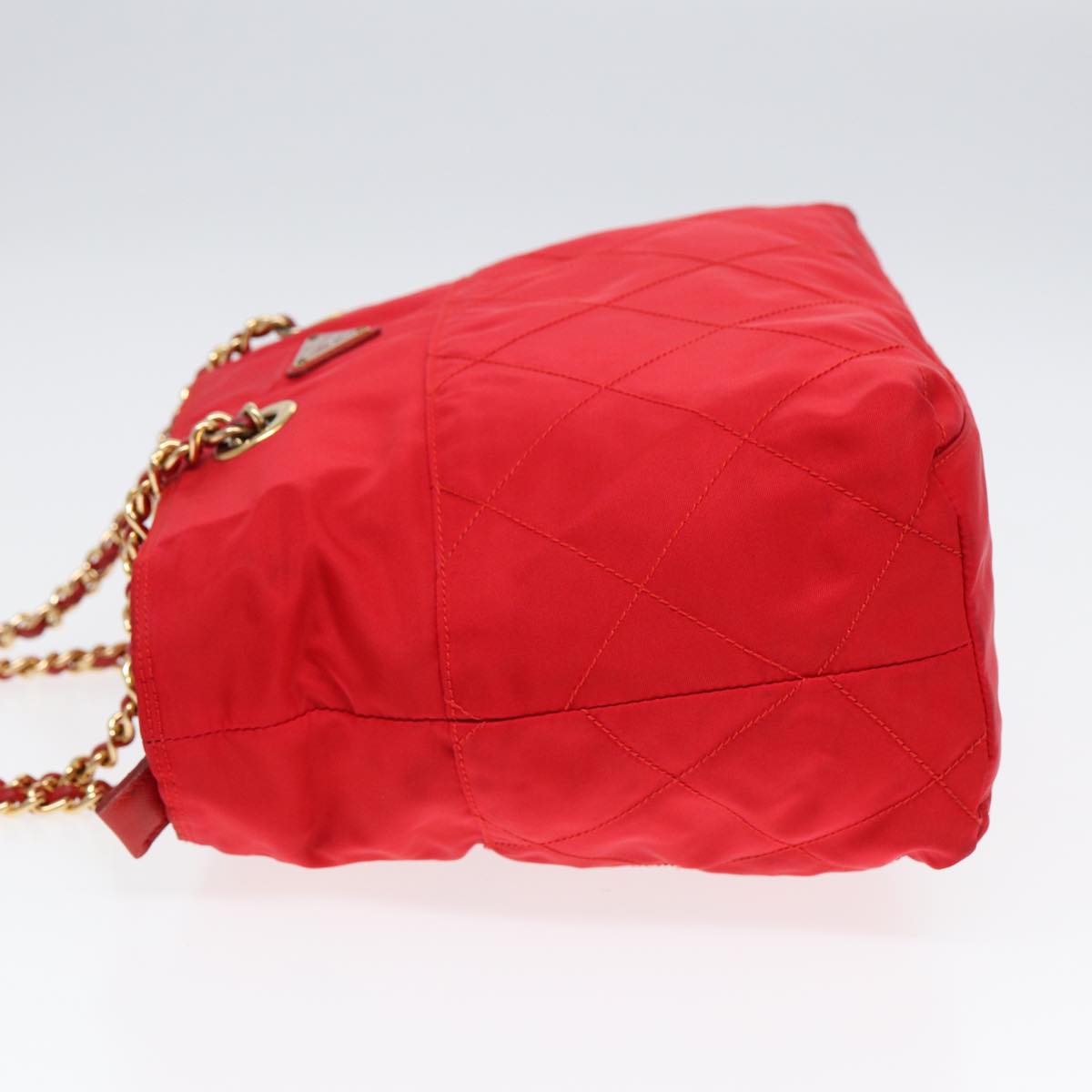 Luxury Prada Chain Shoulder Bag Nylon Red Gold  bs16637