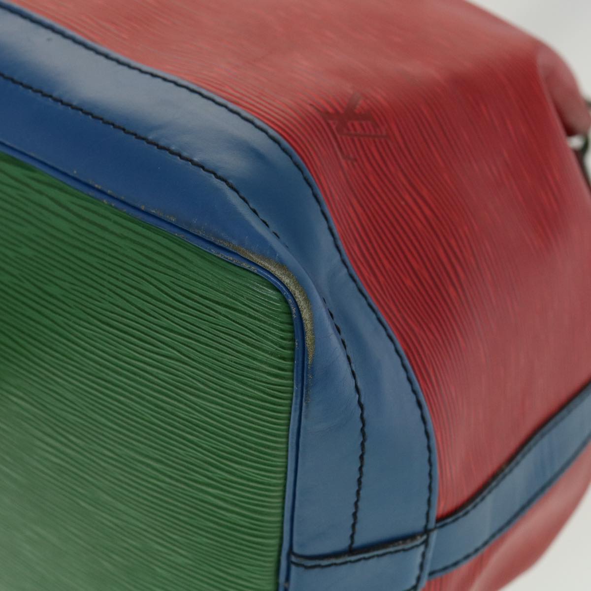 LOUIS VUITTON Epi Toriko color Noe ShoulderBag Red Blue Green M44084 bs1669