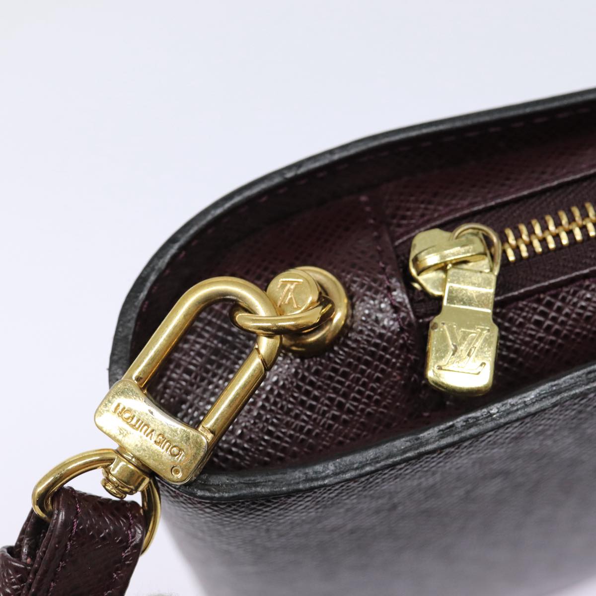 LOUIS VUITTON Taiga Baikal Clutch Bag Acajou M30186 LV bs17259