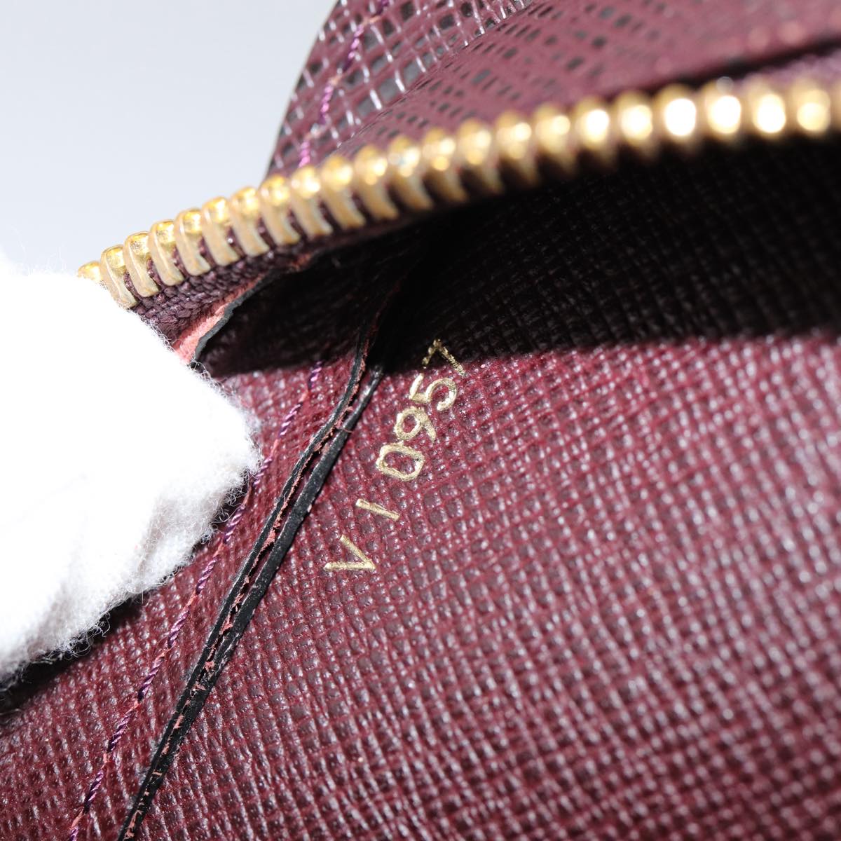 LOUIS VUITTON Taiga Baikal Clutch Bag Acajou M30186 LV bs17259