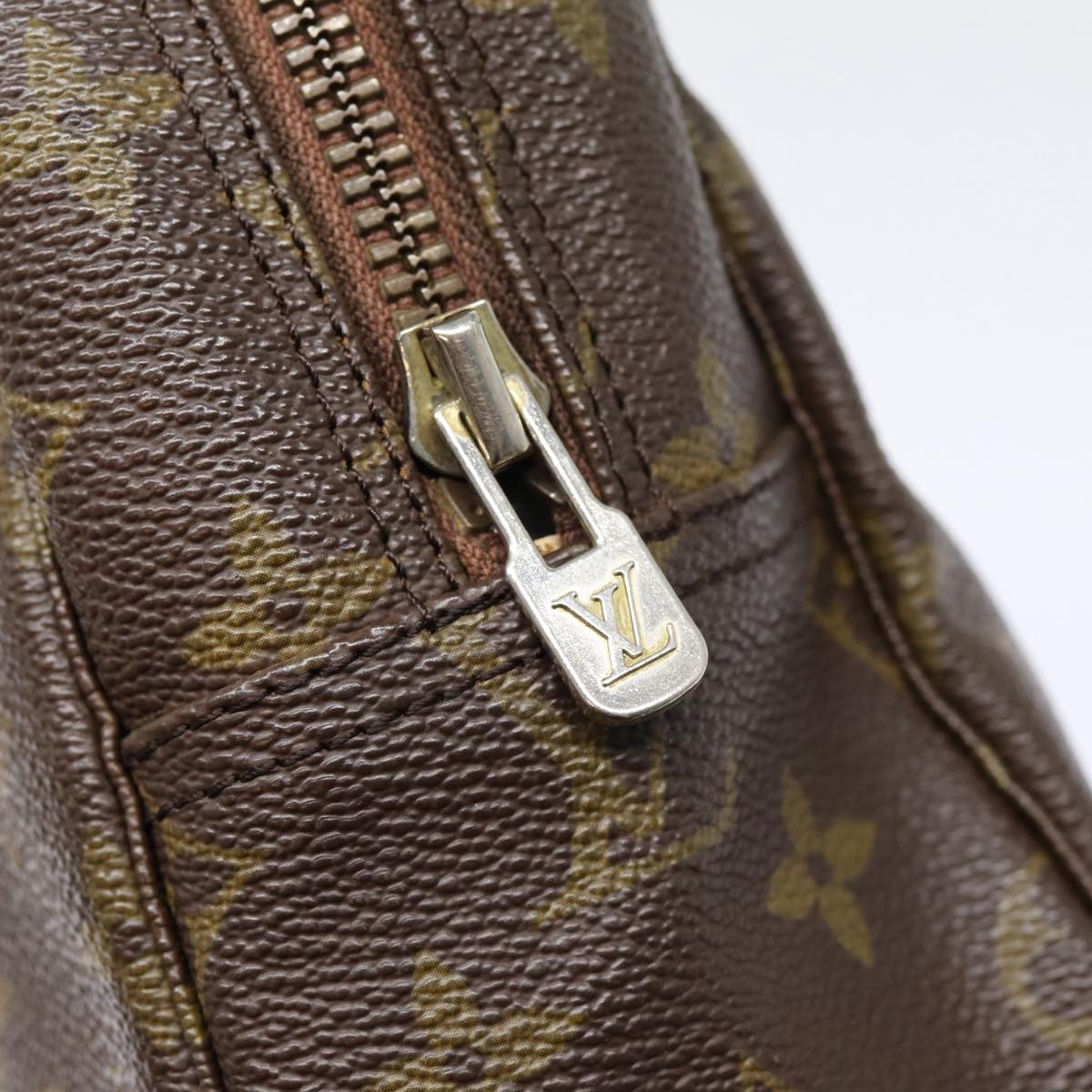 LOUIS VUITTON Monogram Trousse Toilette 28 Clutch Bag M47522 LV bs17277