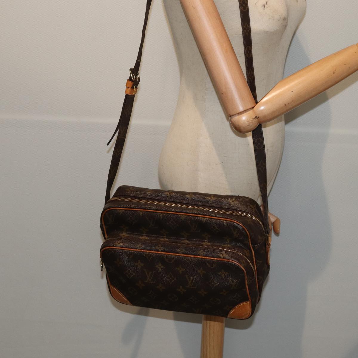 LOUIS VUITTON Monogram Nile Shoulder Bag M45244 LV bs17381