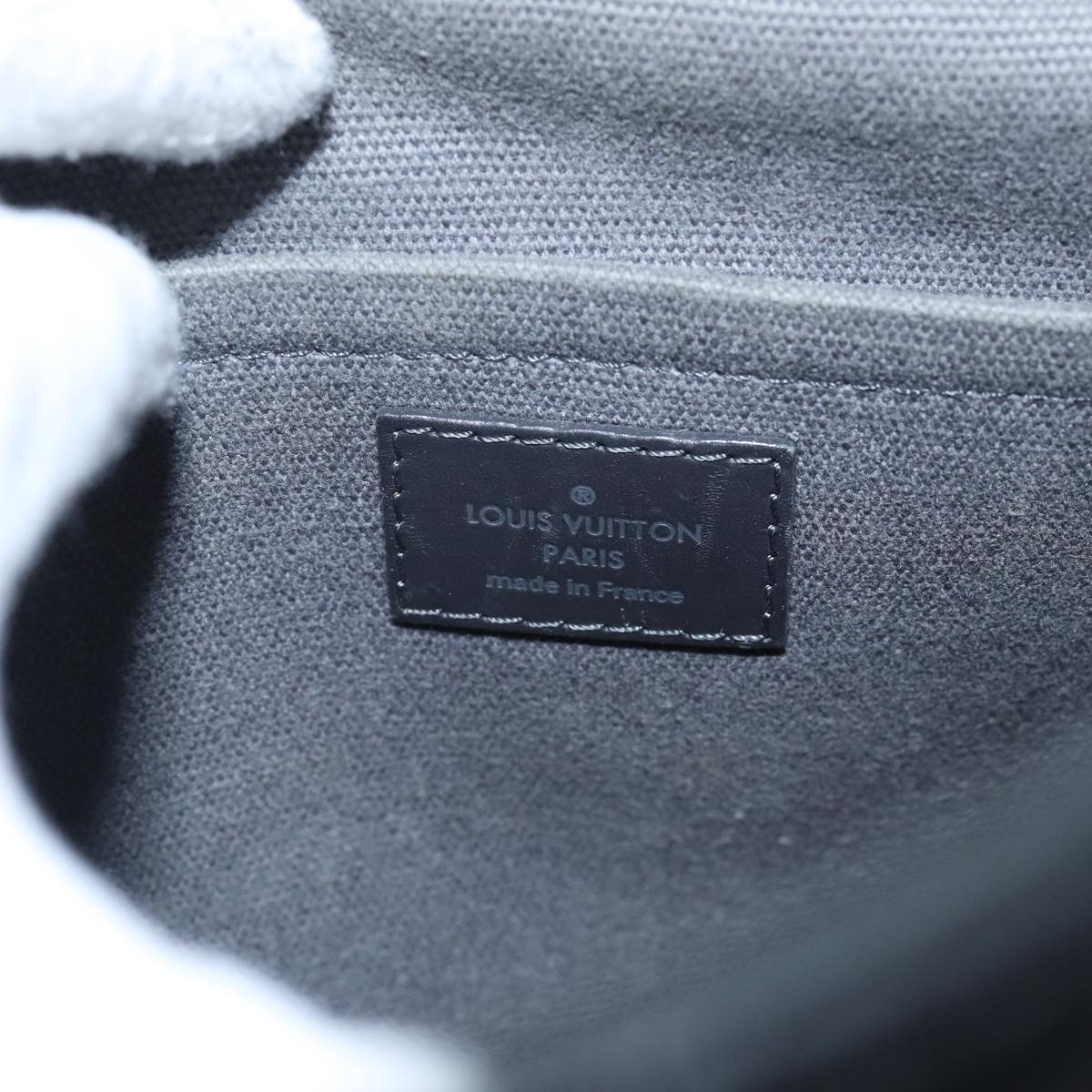 LOUIS VUITTON Utah Ohama Shoulder Bag Leather Black Silver LV bs17487