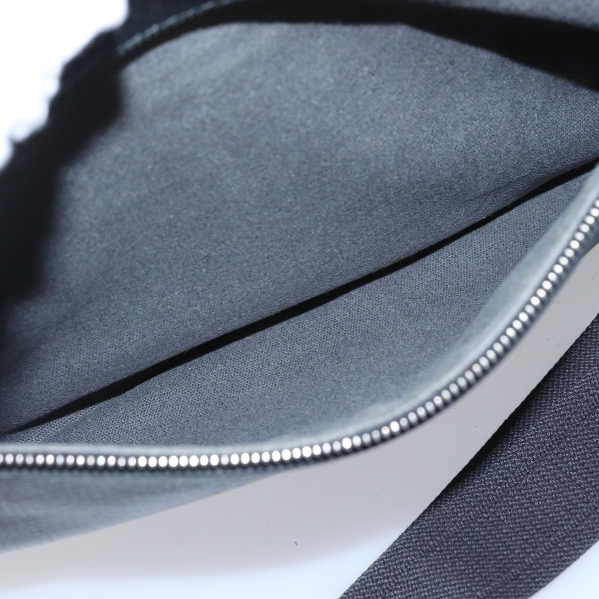 LOUIS VUITTON Utah Ohama Shoulder Bag Leather Black Silver LV bs17487