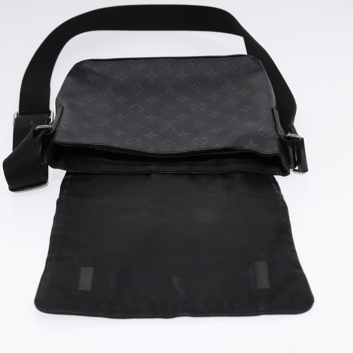 LOUIS VUITTON Monogram Eclipse District PM Shoulder Bag M45272 LV bs17527