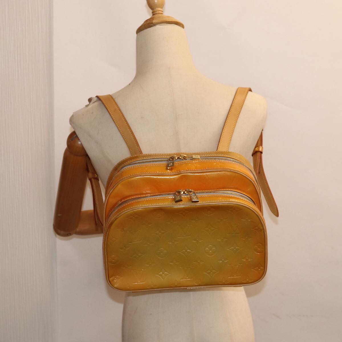 LOUIS VUITTON Monogram Vernis Marley Backpack Gris M91038 LV bs17620