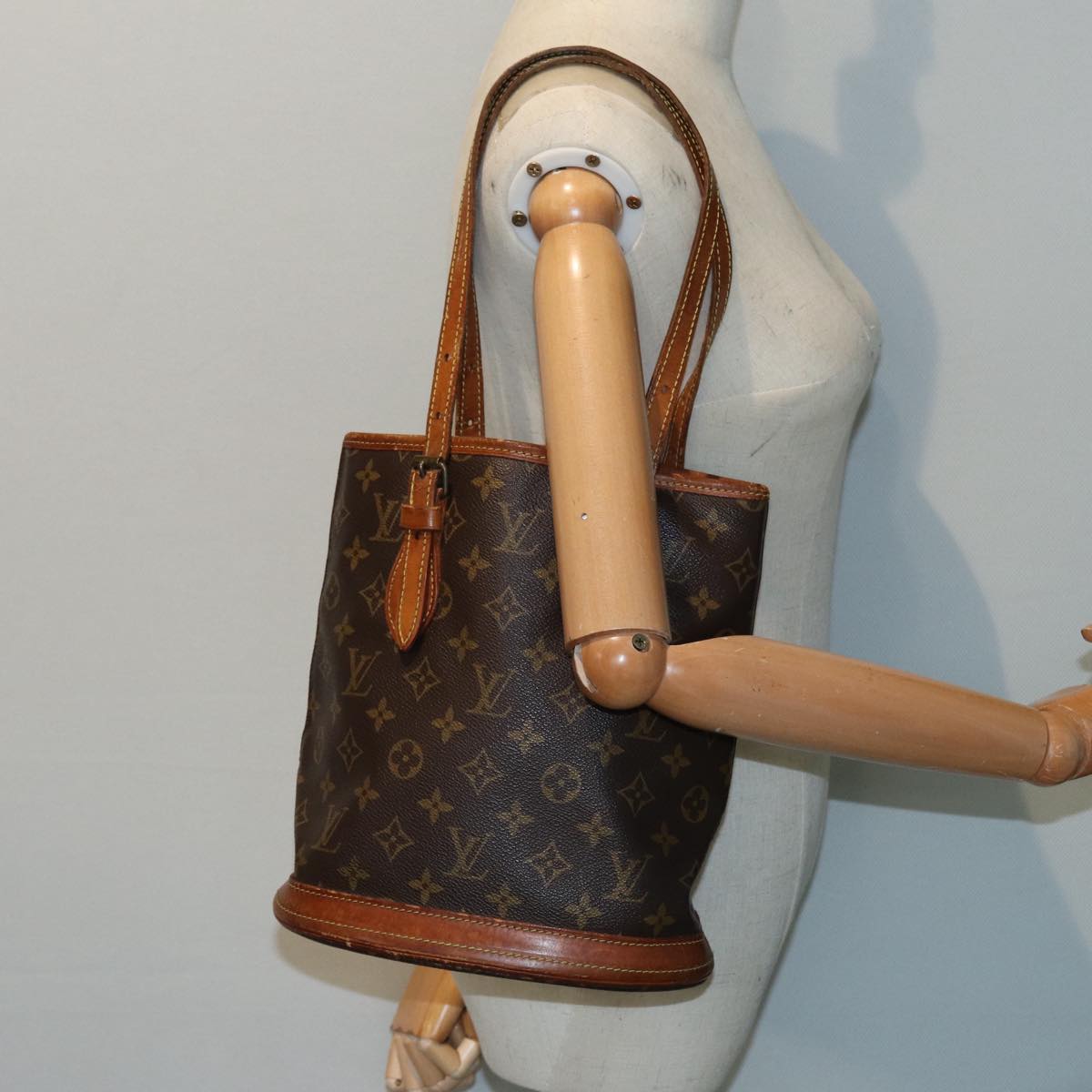 LOUIS VUITTON Monogram Bucket PM Shoulder Bag M42238 LV bs17625