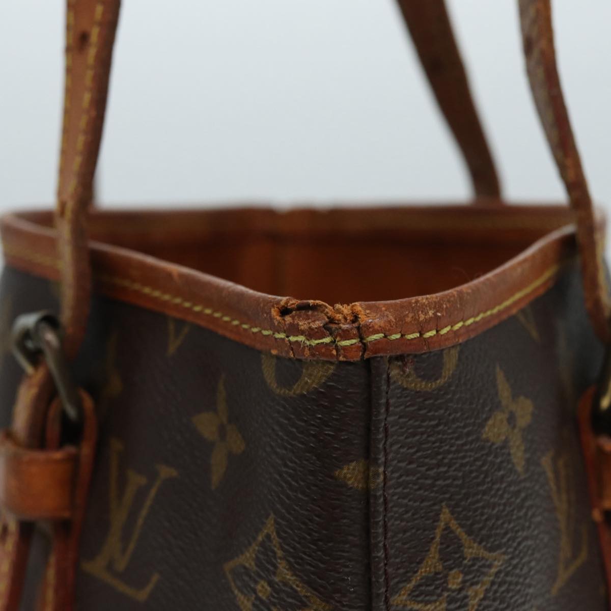 LOUIS VUITTON Monogram Bucket PM Shoulder Bag M42238 LV bs17625