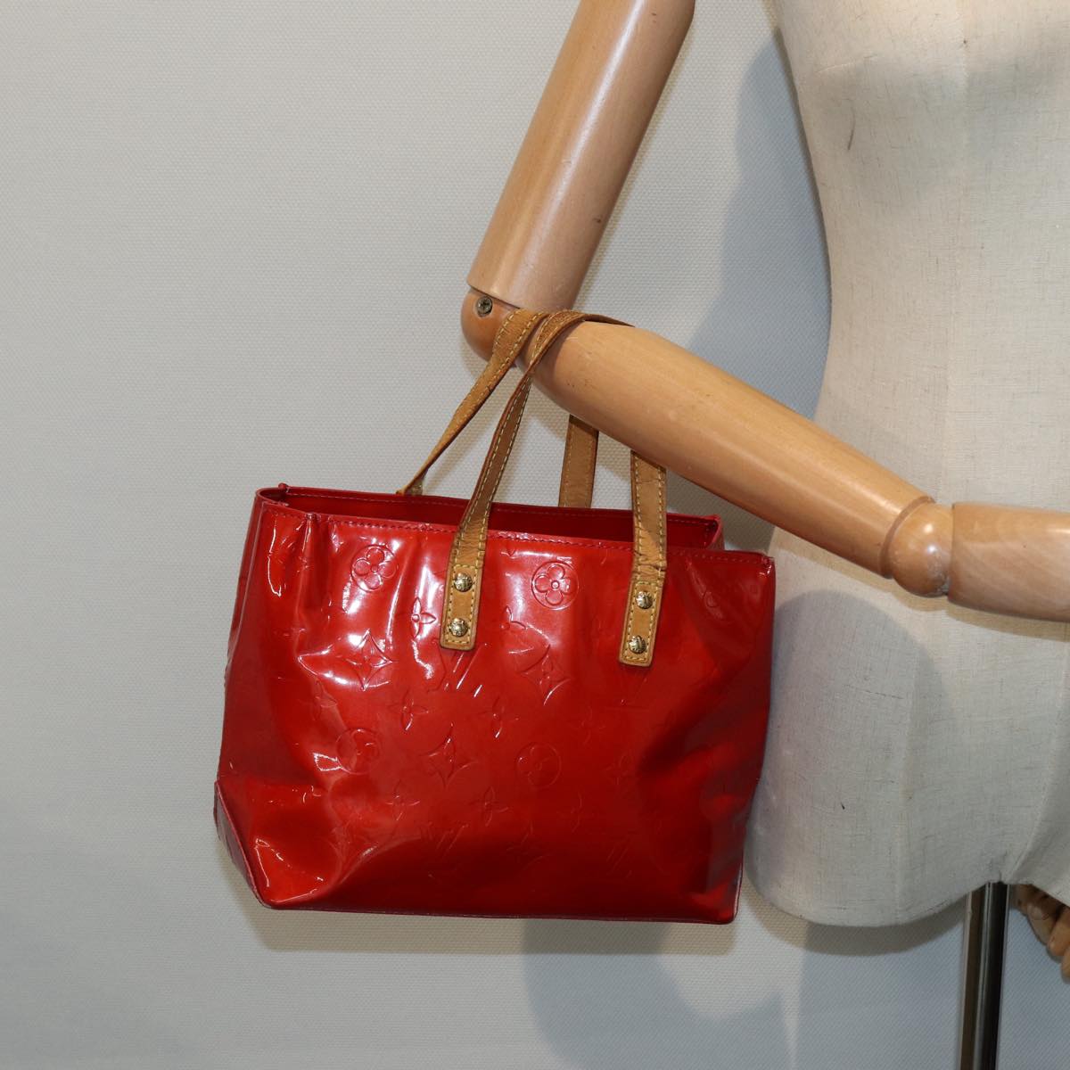 LOUIS VUITTON Monogram Vernis Reade PM Hand Bag Red Rouge M91088 LV bs17816