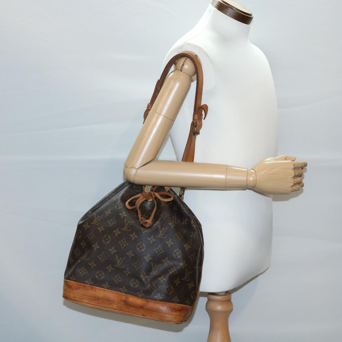 LOUIS VUITTON Monogram Noe Shoulder Bag M42224 LV bs1782
