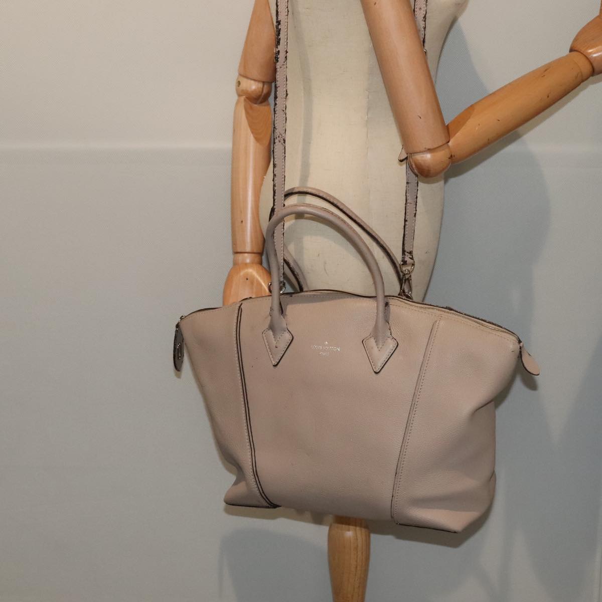 LOUIS VUITTON Parnacea Lockit MM Tote Bag Beige M94593 LV bs17840