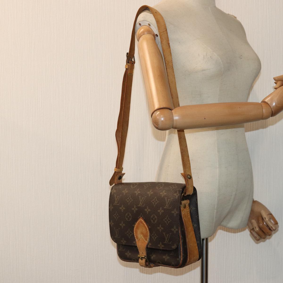 LOUIS VUITTON Monogram Cartouchiere MM Shoulder Bag M51253 LV bs17964