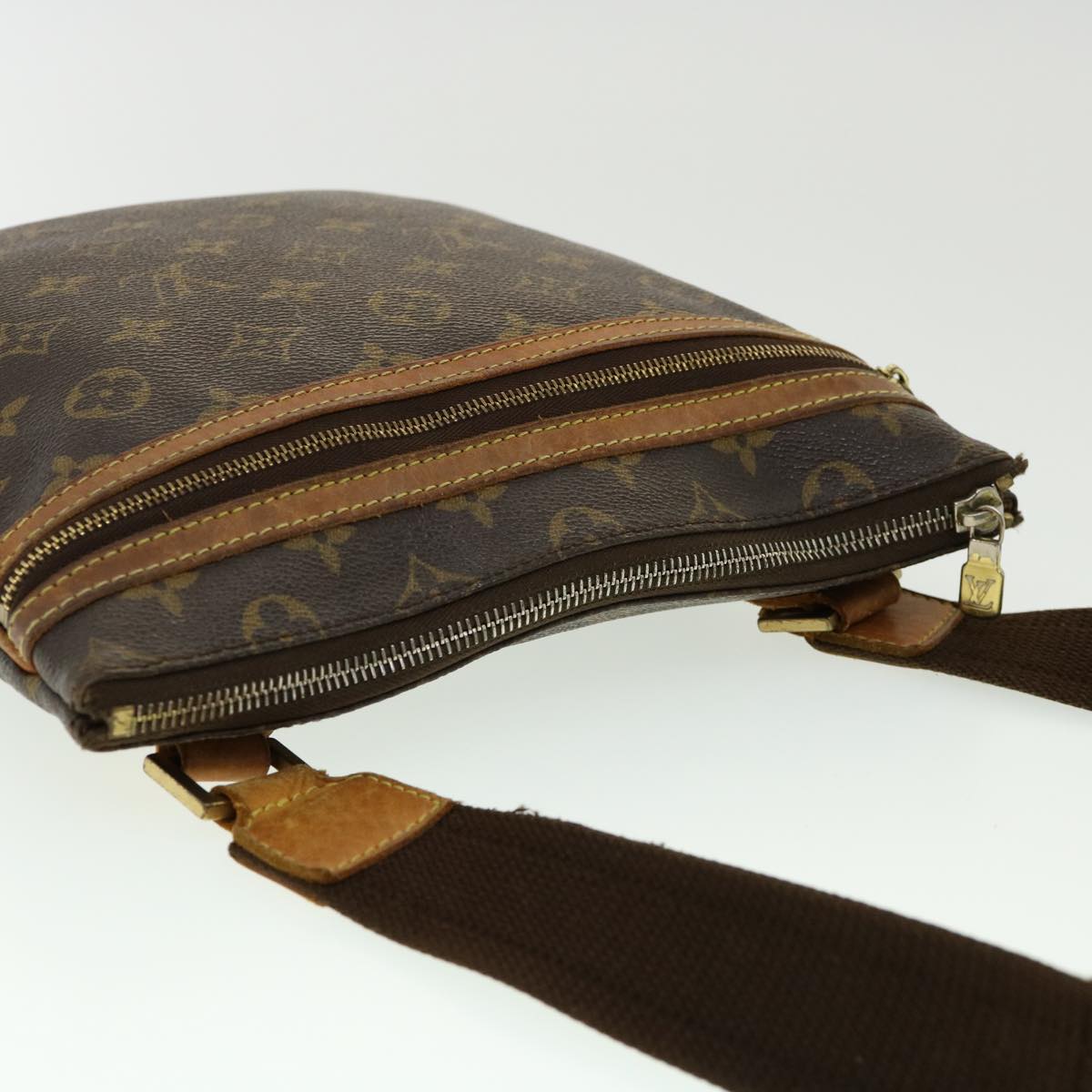LOUIS VUITTON Monnogram Pochette Bosphore Shoulder Bag M40044 LV bs1805