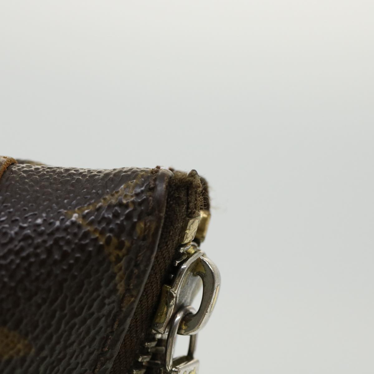 LOUIS VUITTON Monnogram Pochette Bosphore Shoulder Bag M40044 LV bs1805