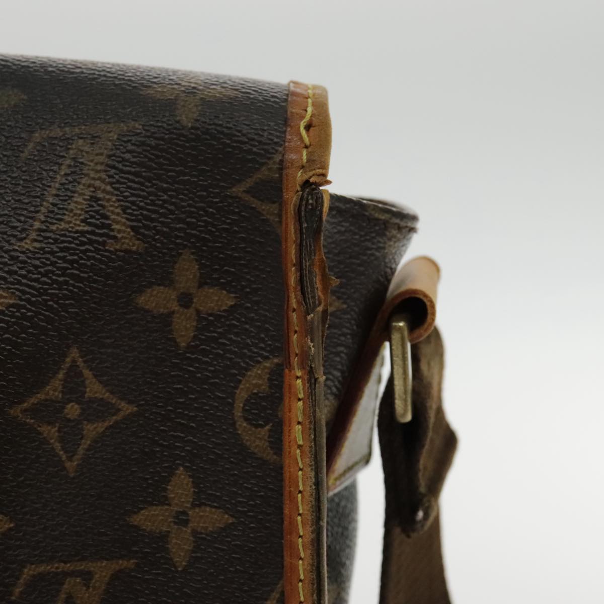LOUIS VUITTON Monogram Messenger Bosphore PM Shoulder Bag M40106 LV bs18679