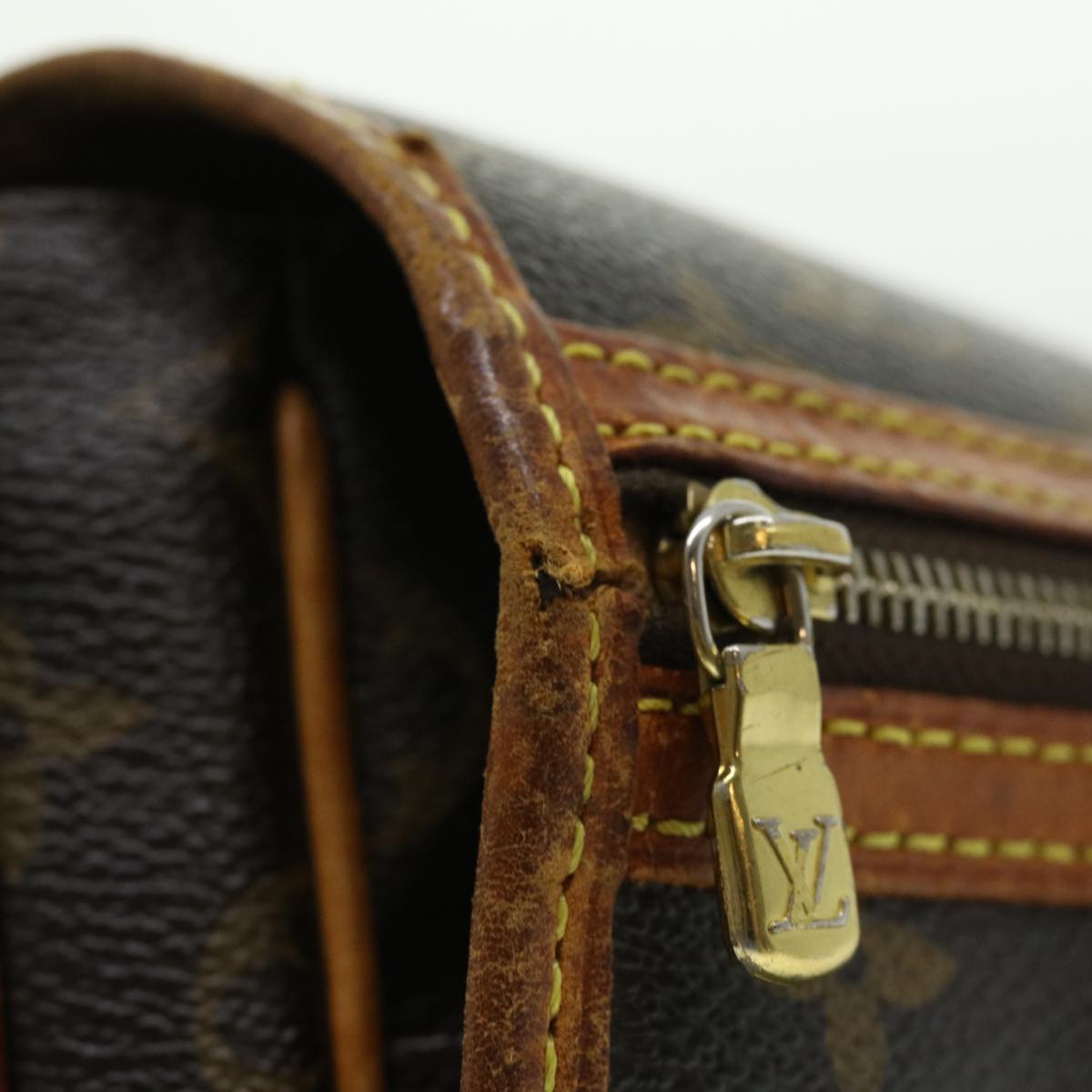 LOUIS VUITTON Monogram Messenger Bosphore PM Shoulder Bag M40106 LV bs1909