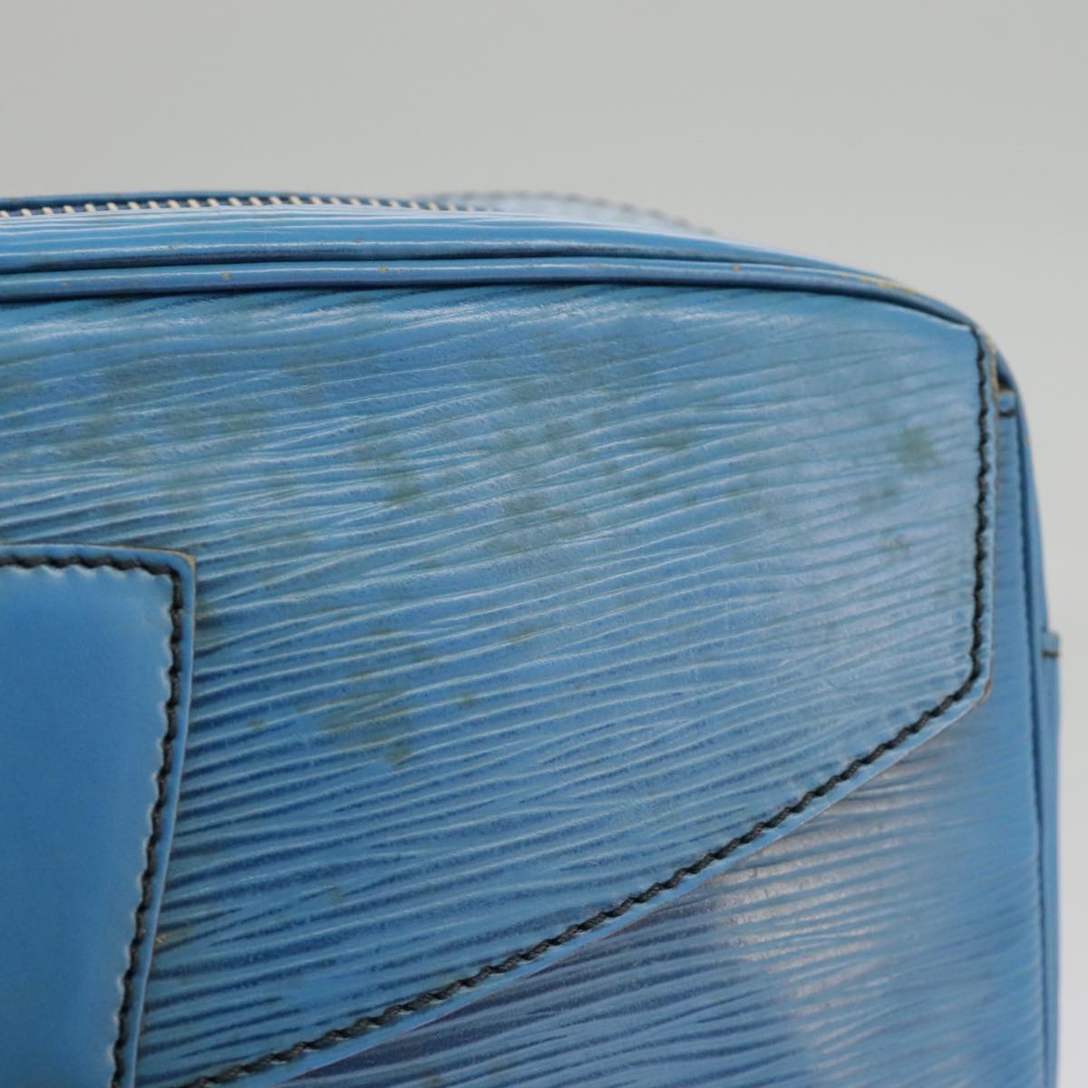 LOUIS VUITTON Epi June Feuille Shoulder Bag Blue M52155 LV bs19357