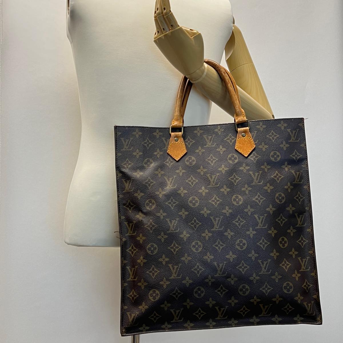 LOUIS VUITTON Monogram Sac Plat Hand Bag M51140 LV bs2026