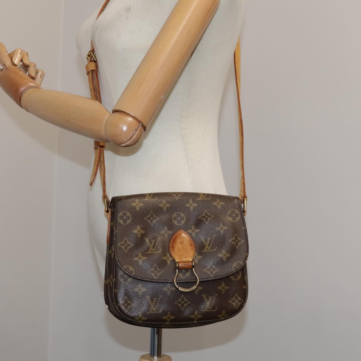 LOUIS VUITTON Monogram Saint Cloud MM Shoulder Bag M51243 LV bs21236