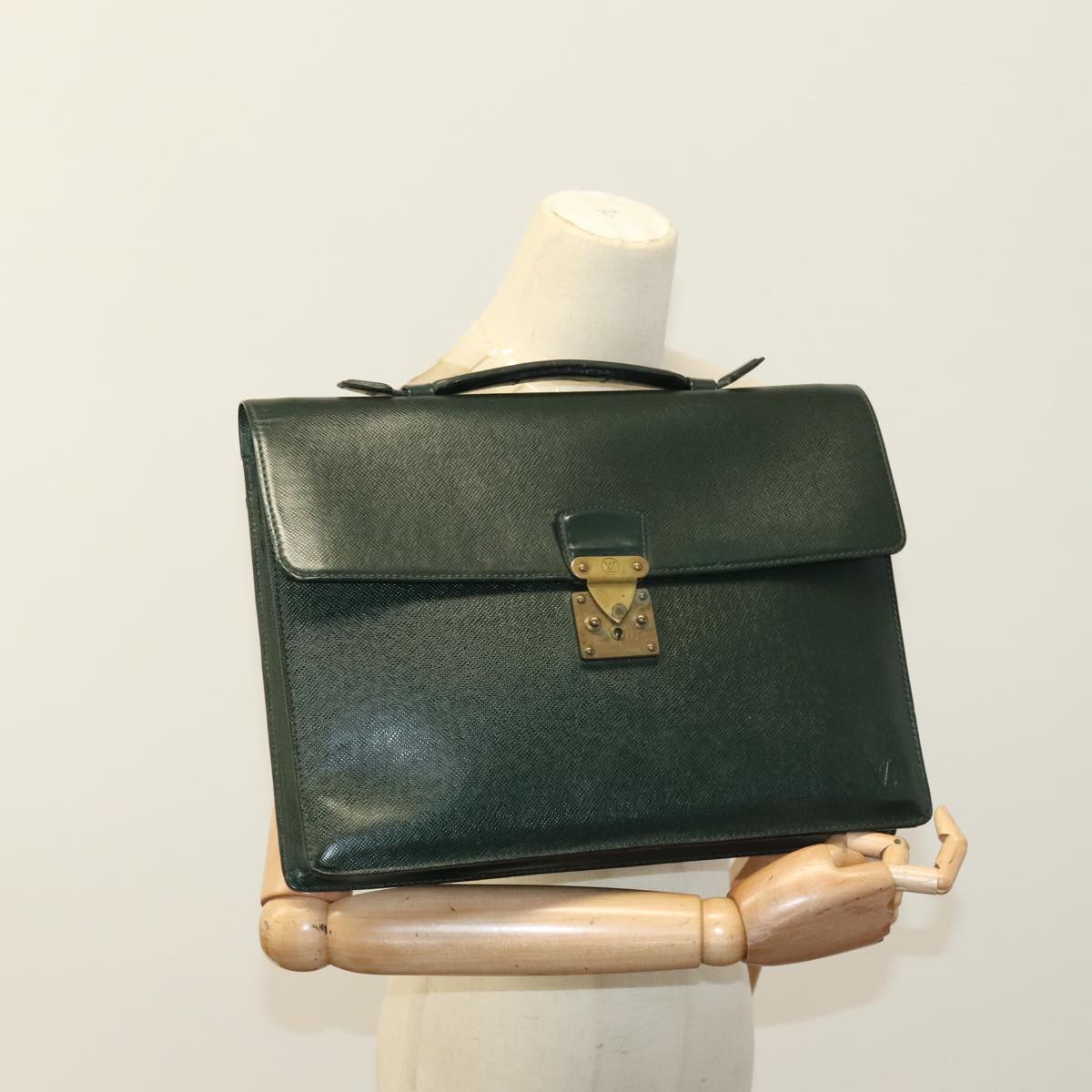 LOUIS VUITTON Taiga Serviette Kourad Business Bag Epicea M30074 LV bs21329