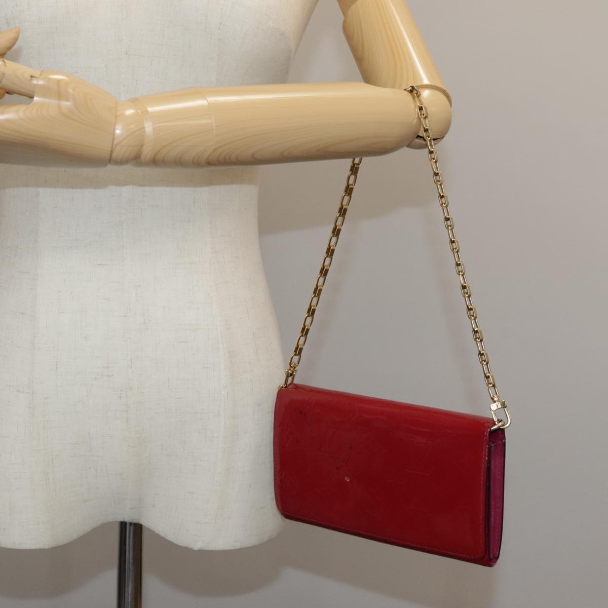 LOUIS VUITTON Vernis Portefeiulle Sarah Chain Threes M90087 LV bs21492