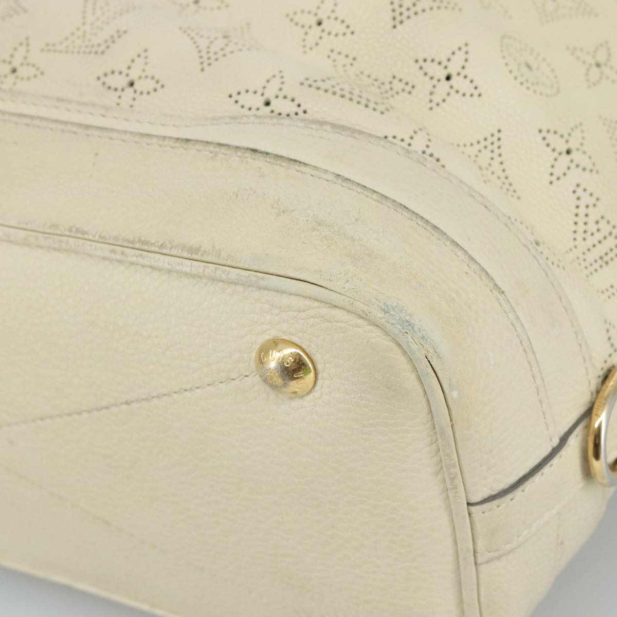LOUIS VUITTON Monogram Mahina Stella PM Shoulder Bag Beige M93982 bs21519