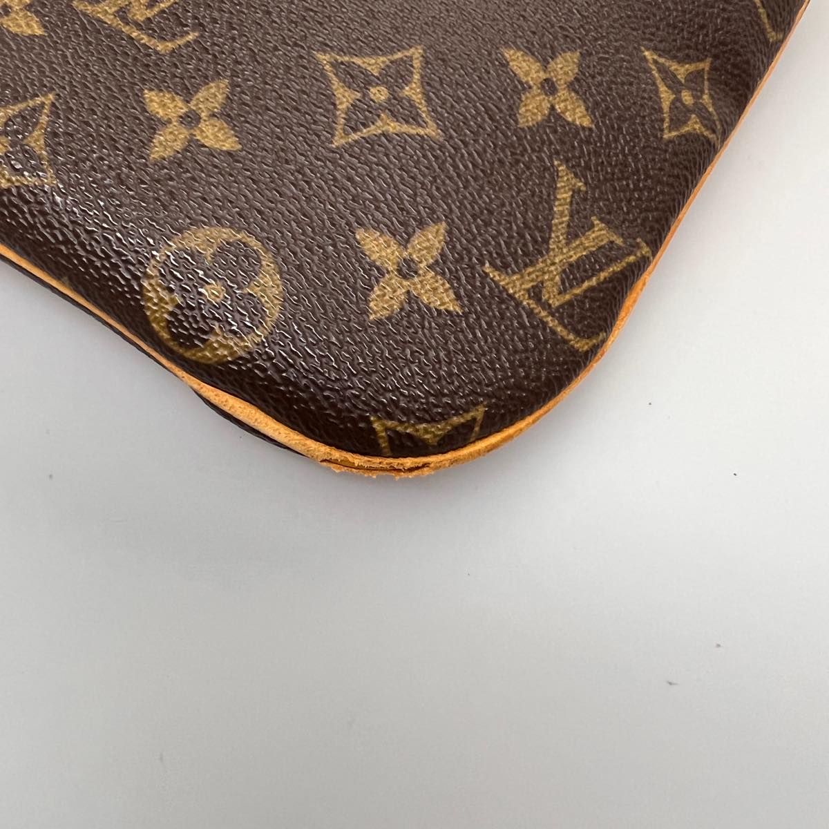 LOUIS VUITTON Monogram Pochette Bosphore Shoulder Bag M40044 LV bs2655
