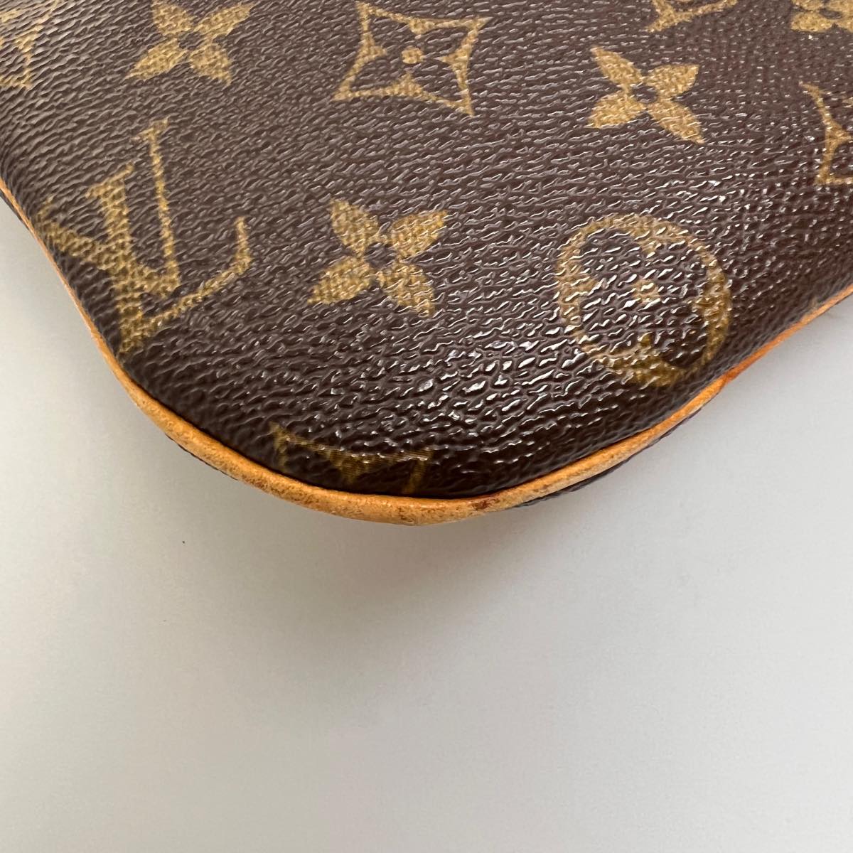 LOUIS VUITTON Monogram Pochette Bosphore Shoulder Bag M40044 LV bs2655