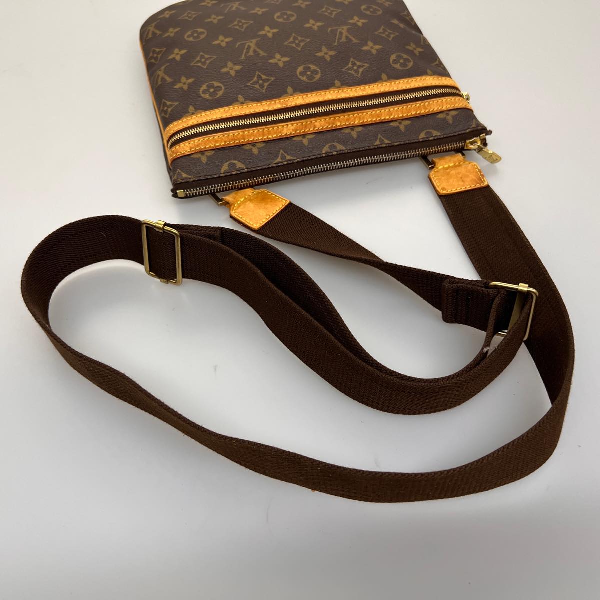 LOUIS VUITTON Monogram Pochette Bosphore Shoulder Bag M40044 LV bs2655
